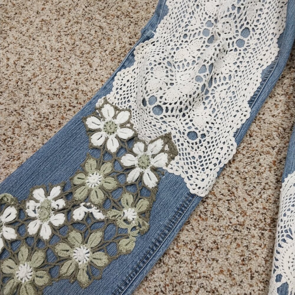 3226 Size 14 Duck Head Upcycled Cream and Green Jeans. - Picture 3 of 5